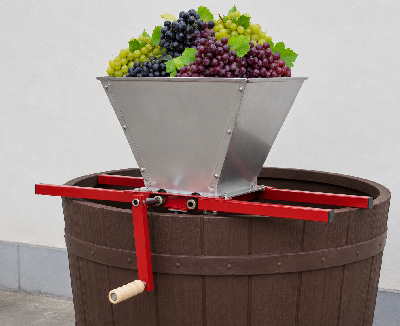 Zdrobitor manual pentru struguri FC-T cu cuvă din inox și role din nylon – 40 × 40 cm, 25 L, 500 kg/h